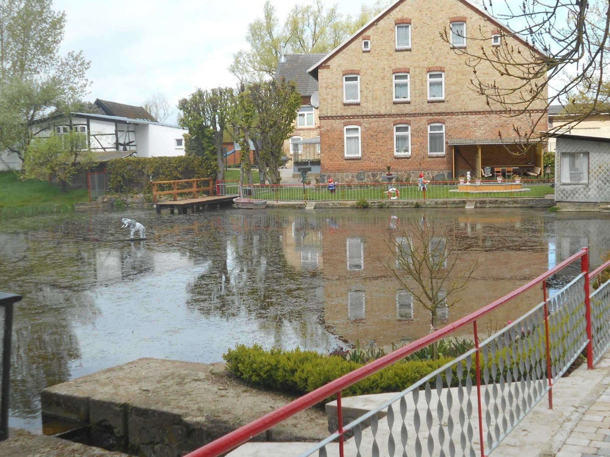 Lake View Apartment In Klein Pravtshagen With Garden Exterior photo